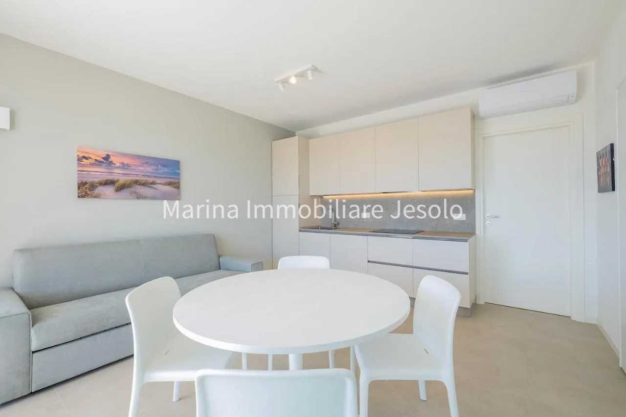 Per Mar Apartment Lido di Jesolo 0*,  Italy